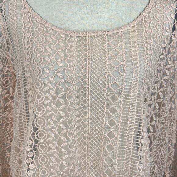 American Eagle Large Crop Top Crochet Mesh Sheer 3/4 Sleeve Stretch Rear Button - Picture 2 of 8